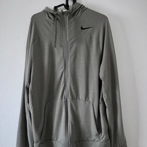 Nike Dri-Fit Medium Hoodie